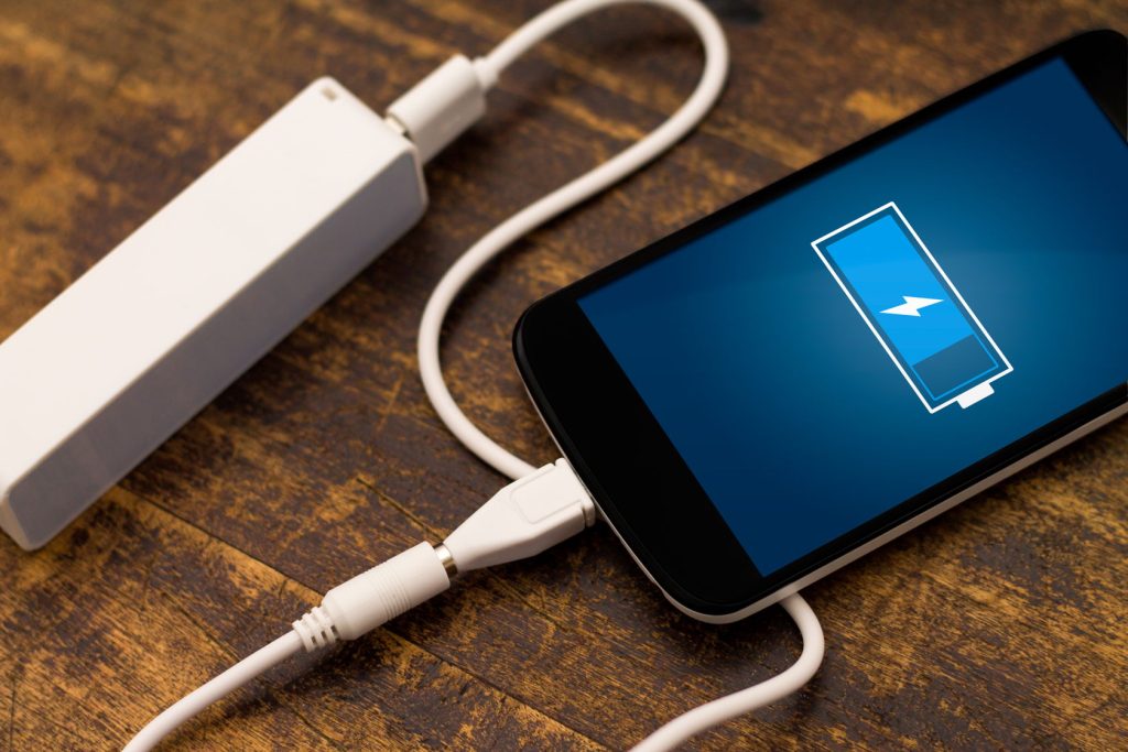 Co je třeba vypnout jako první: nabíječku nebo mobilní telefon?