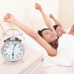 Pokud vstáváte každý den ve stejnou dobu bez budíku, podle psychologů pravděpodobně máte těchto 8 společných vlastností