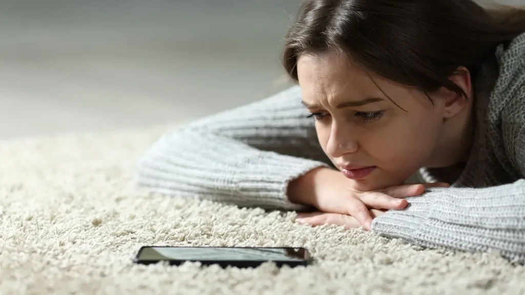 Co z psychologického hlediska znamená, když člověk nemá žádnou sociální síť?
