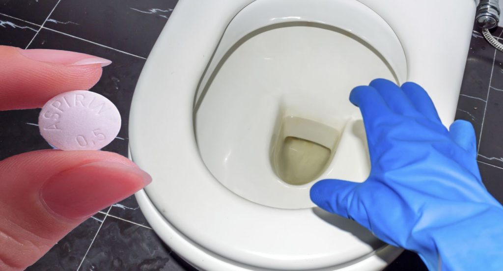 Málo známý trik, jak udělat toaletu sněhově bílou a udržet ji déle čistou